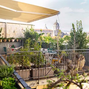 Rooftop53 Bed & Breakfast